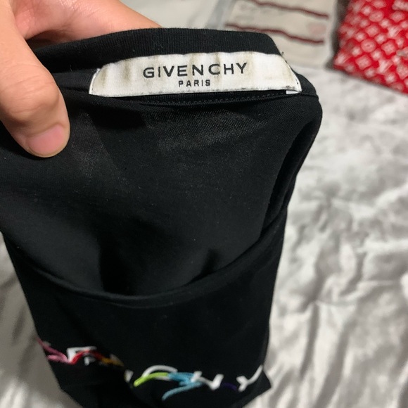 Givenchy t - Picture 2 of 3
